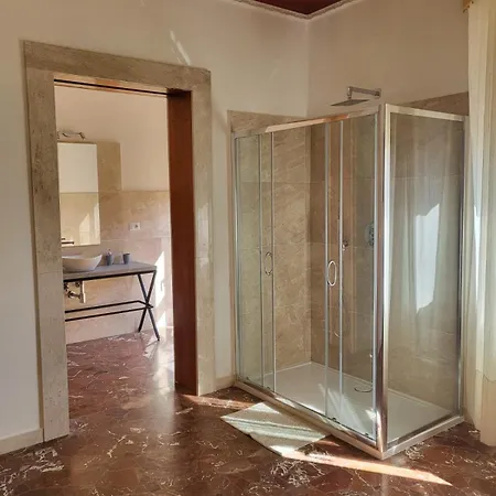 게스트하우스 La Dell'aviatore 3*