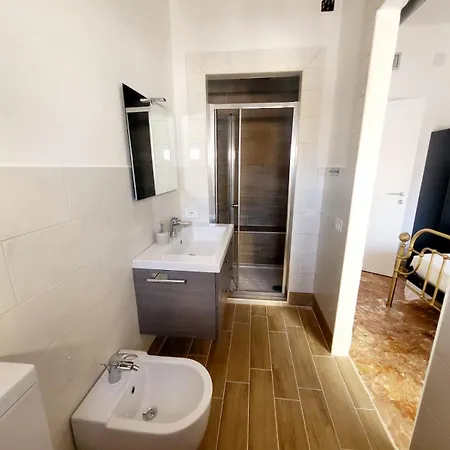 La Dell'aviatore 게스트하우스 3*